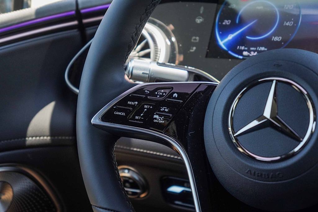 Thumbnail: 2026 Mercedes-Benz EQS - 21