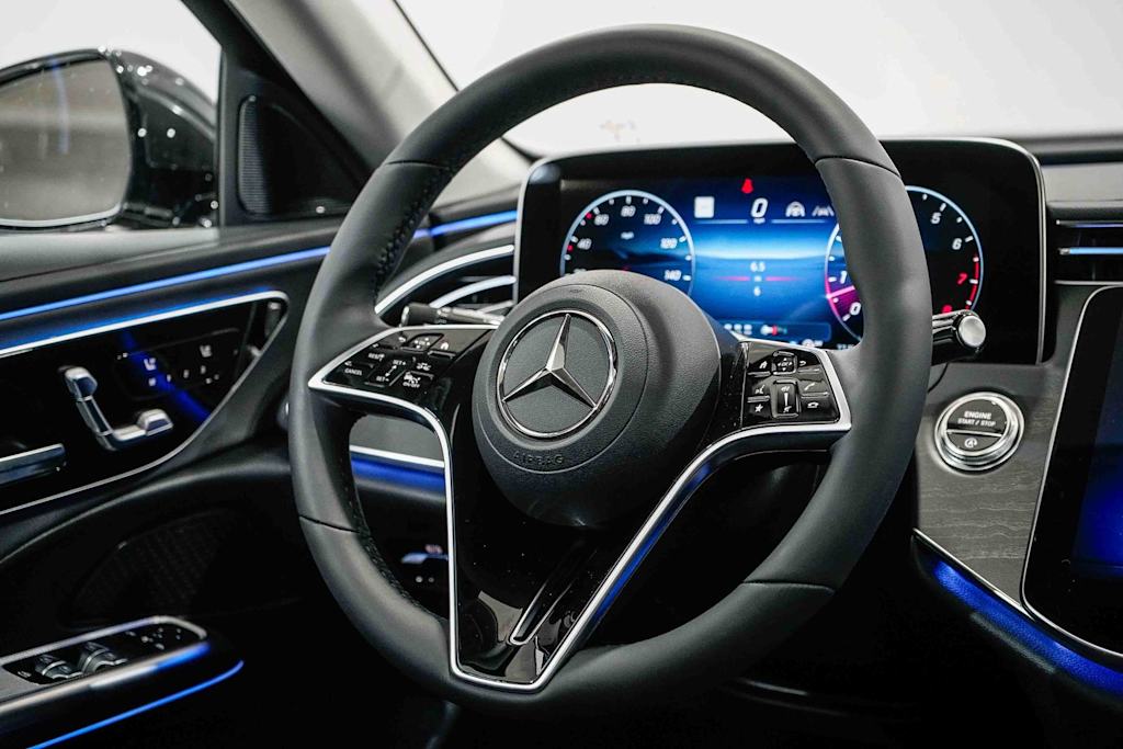 Thumbnail: 2026 Mercedes-Benz E-Class - 12