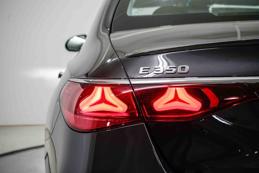 Thumbnail: 2026 Mercedes-Benz E-Class - 20