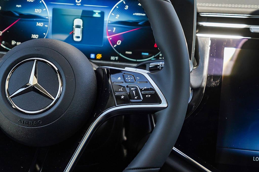 Thumbnail: 2026 Mercedes-Benz E-Class - 23