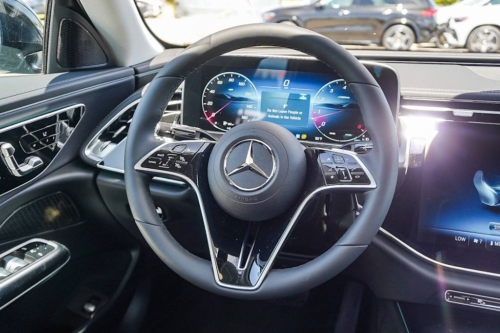 Thumbnail: 2026 Mercedes-Benz E-Class - 8