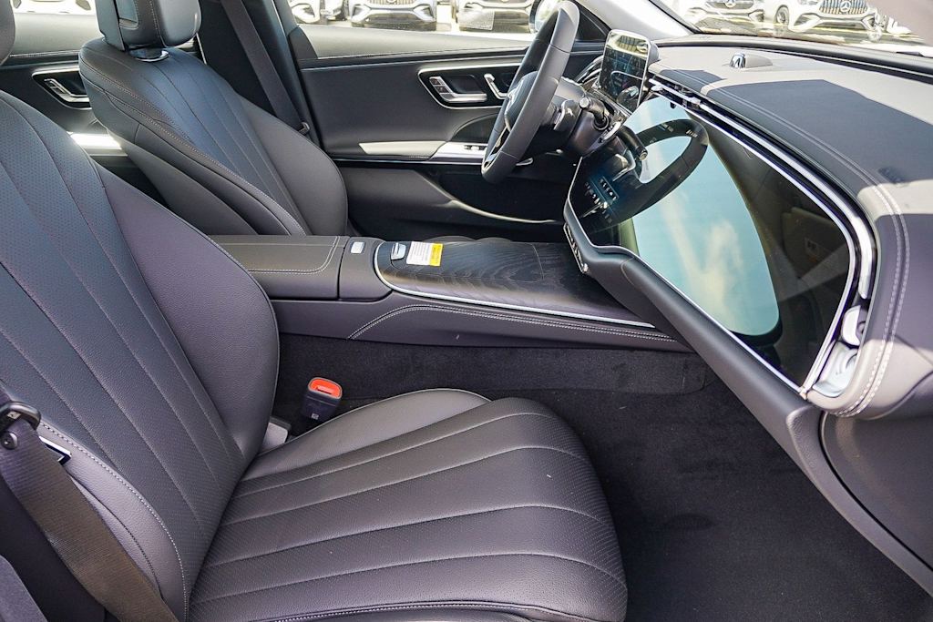 Thumbnail: 2026 Mercedes-Benz E-Class - 9