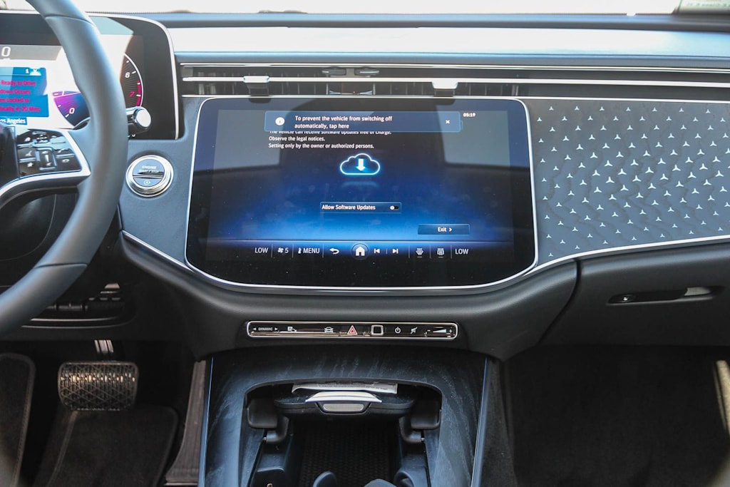 Thumbnail: 2026 Mercedes-Benz E-Class - 13