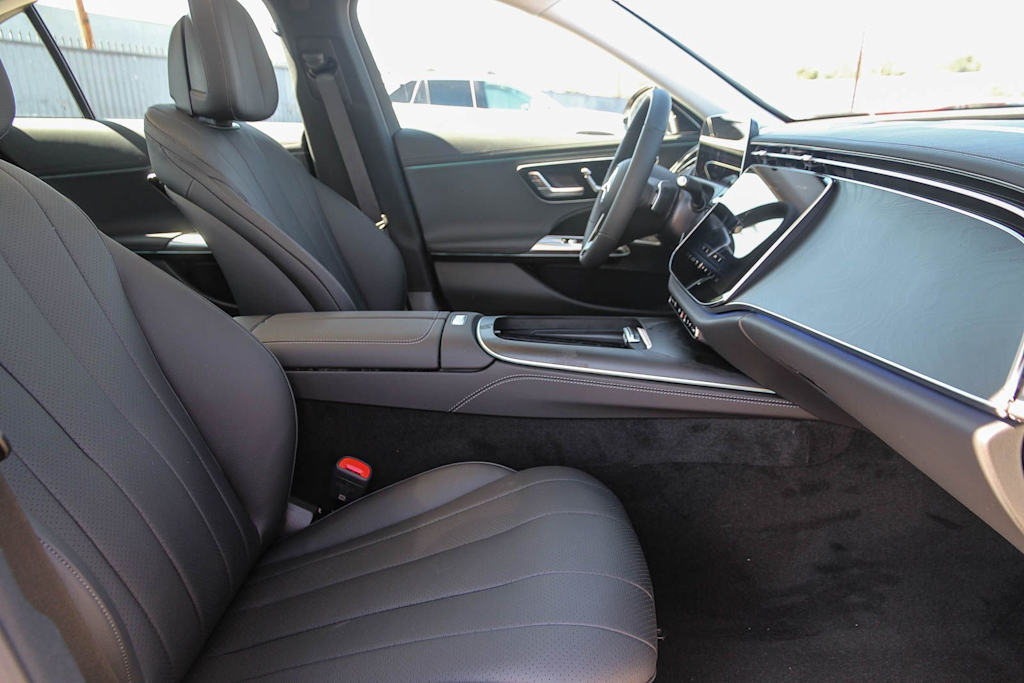 Thumbnail: 2026 Mercedes-Benz E-Class - 10