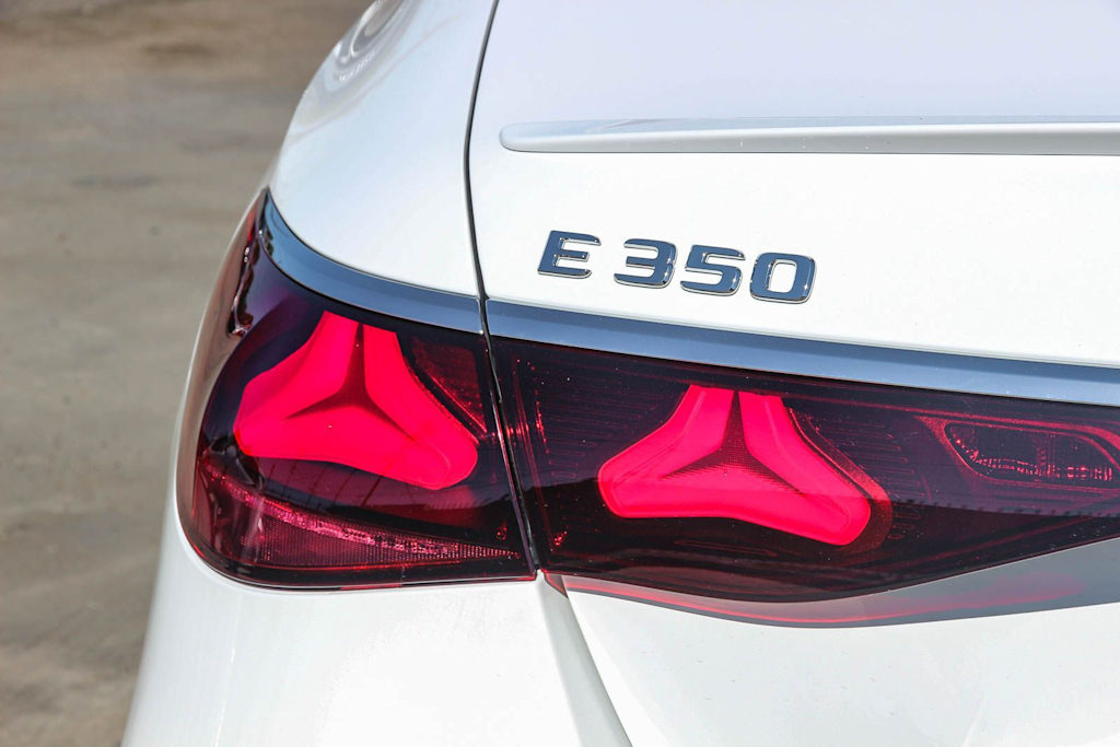 Thumbnail: 2026 Mercedes-Benz E-Class - 20