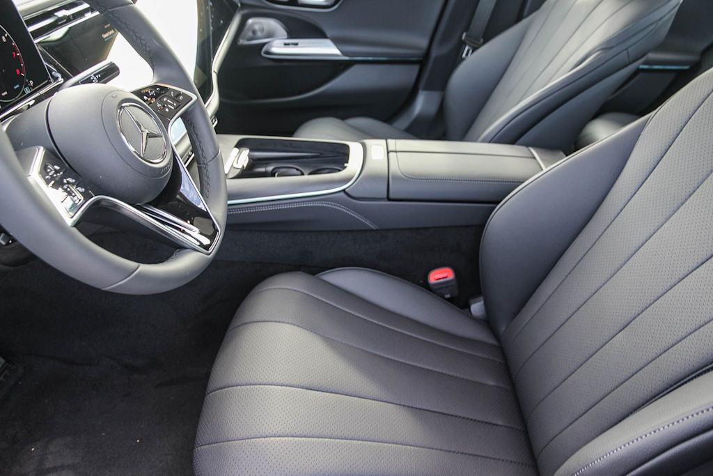 Thumbnail: 2026 Mercedes-Benz E-Class - 11