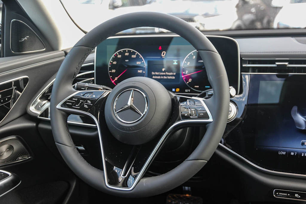 Thumbnail: 2026 Mercedes-Benz E-Class - 9