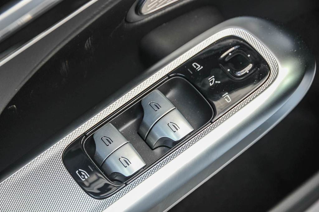 Thumbnail: 2026 Mercedes-Benz E-Class - 24