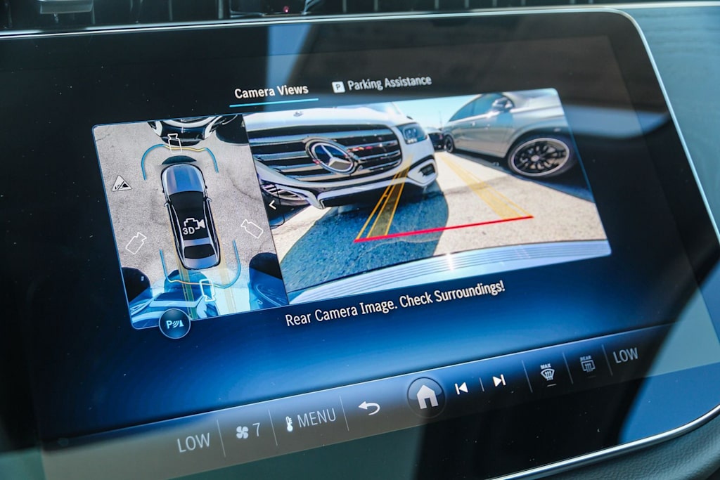 Thumbnail: 2026 Mercedes-Benz E-Class - 26