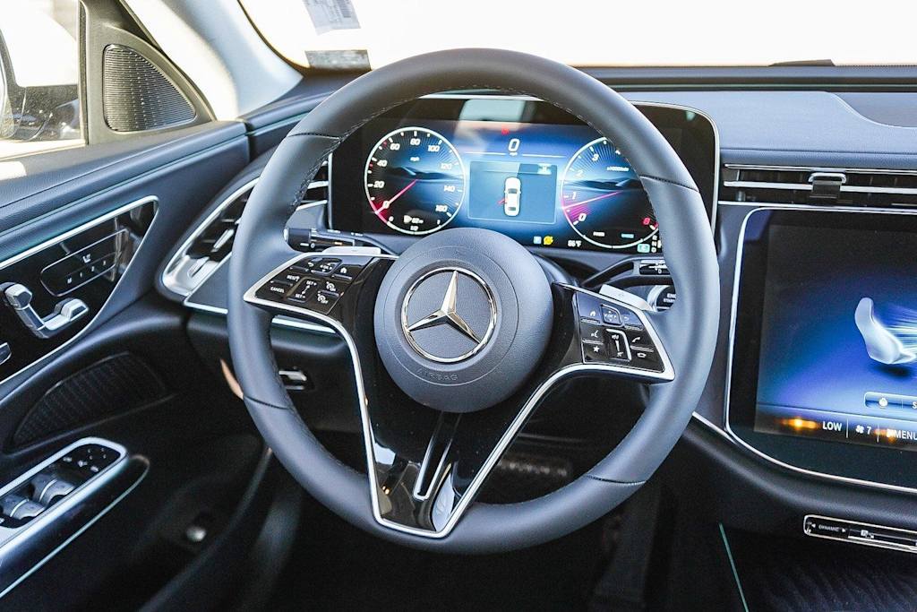 Thumbnail: 2026 Mercedes-Benz E-Class - 9