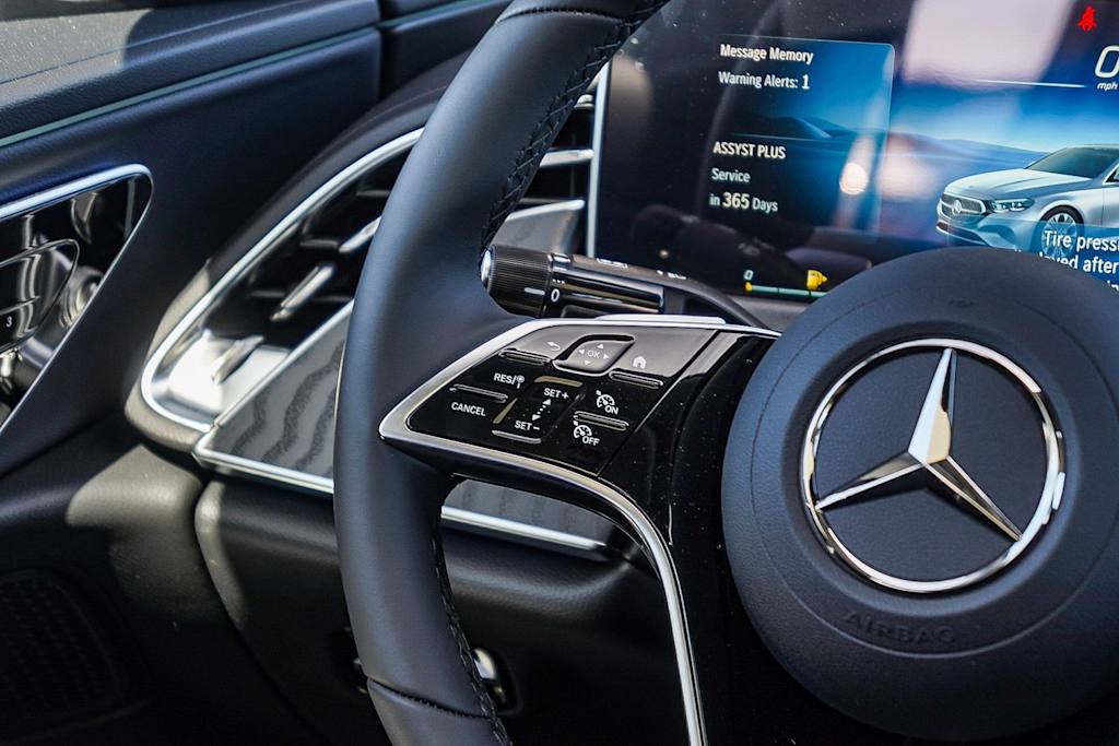 Thumbnail: 2026 Mercedes-Benz E-Class - 21