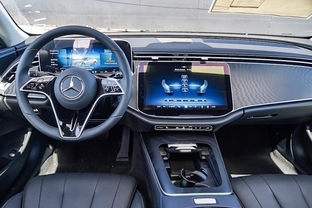Thumbnail: 2026 Mercedes-Benz E-Class - 2