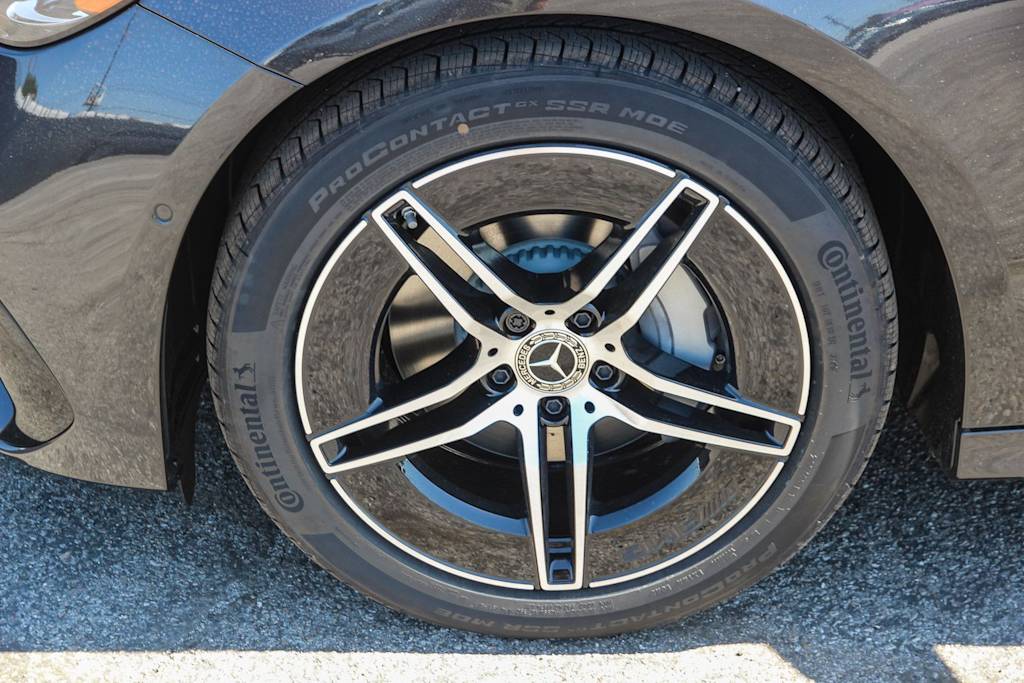 Thumbnail: 2026 Mercedes-Benz E-Class - 7