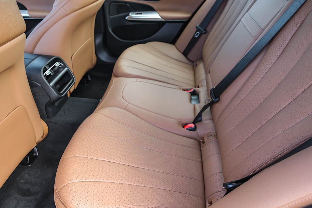 Thumbnail: 2026 Mercedes-Benz E-Class - 12