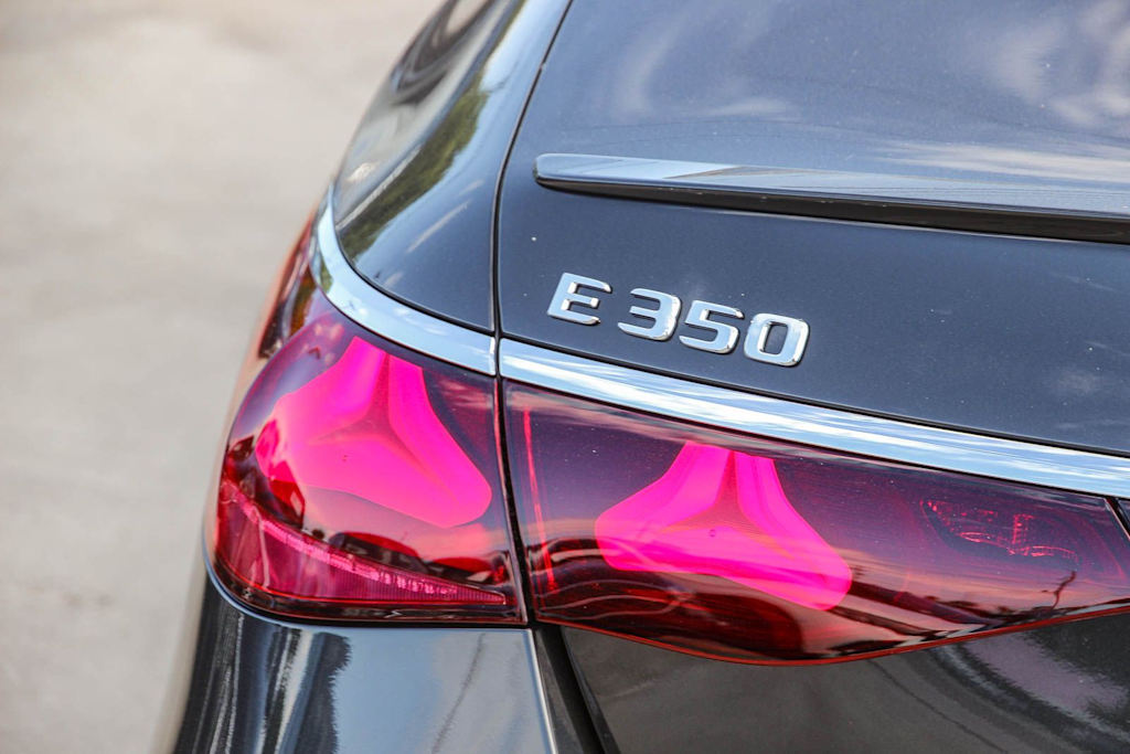 Thumbnail: 2026 Mercedes-Benz E-Class - 19
