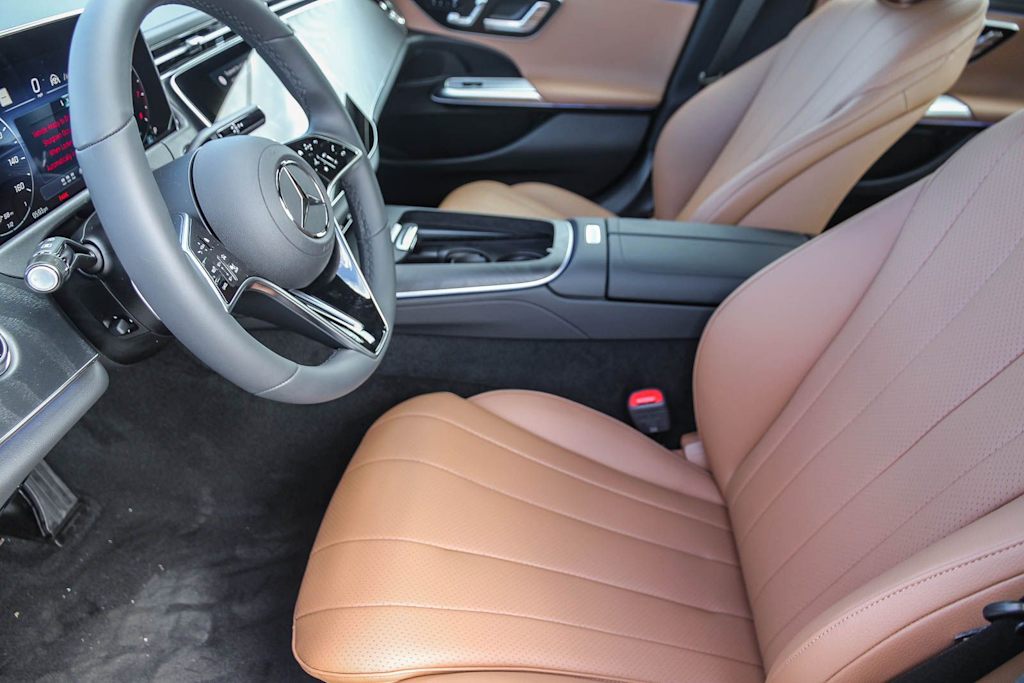 Thumbnail: 2026 Mercedes-Benz E-Class - 11