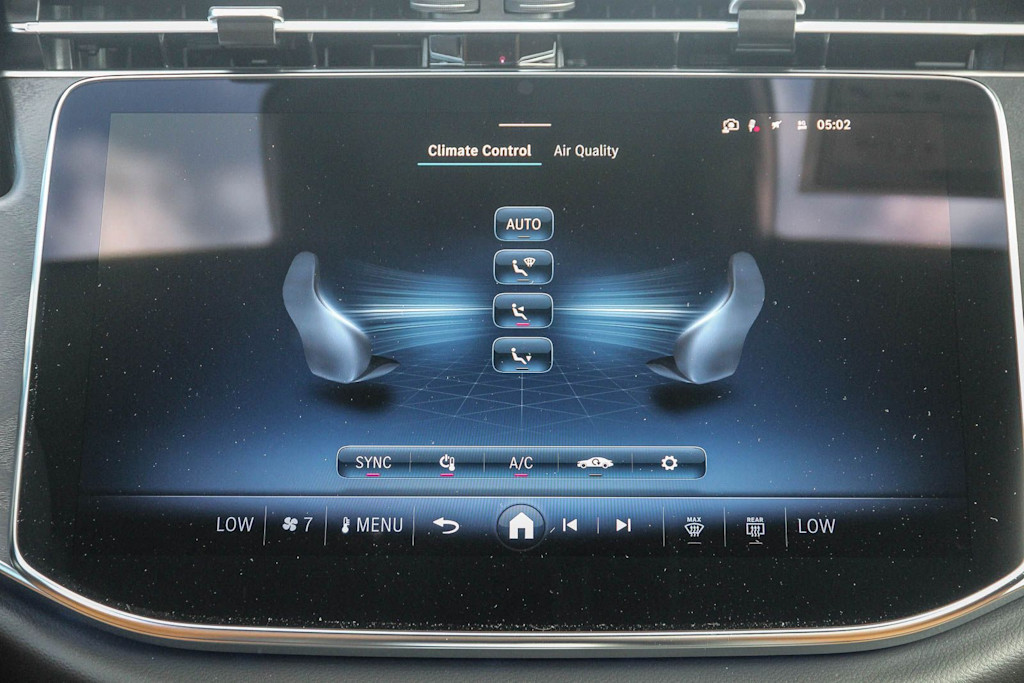 Thumbnail: 2026 Mercedes-Benz E-Class - 22