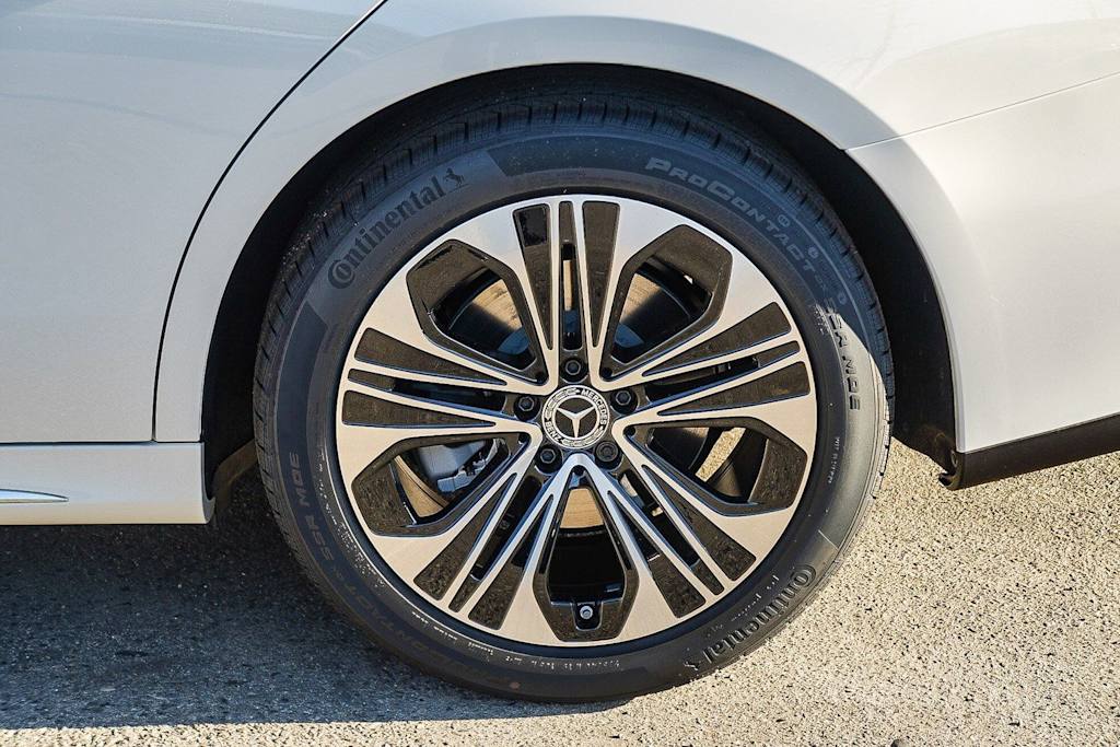 Thumbnail: 2026 Mercedes-Benz E-Class - 19