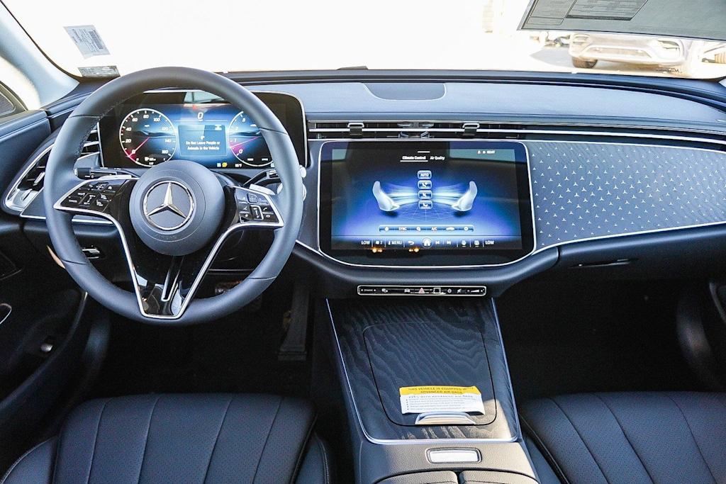 Thumbnail: 2026 Mercedes-Benz E-Class - 2