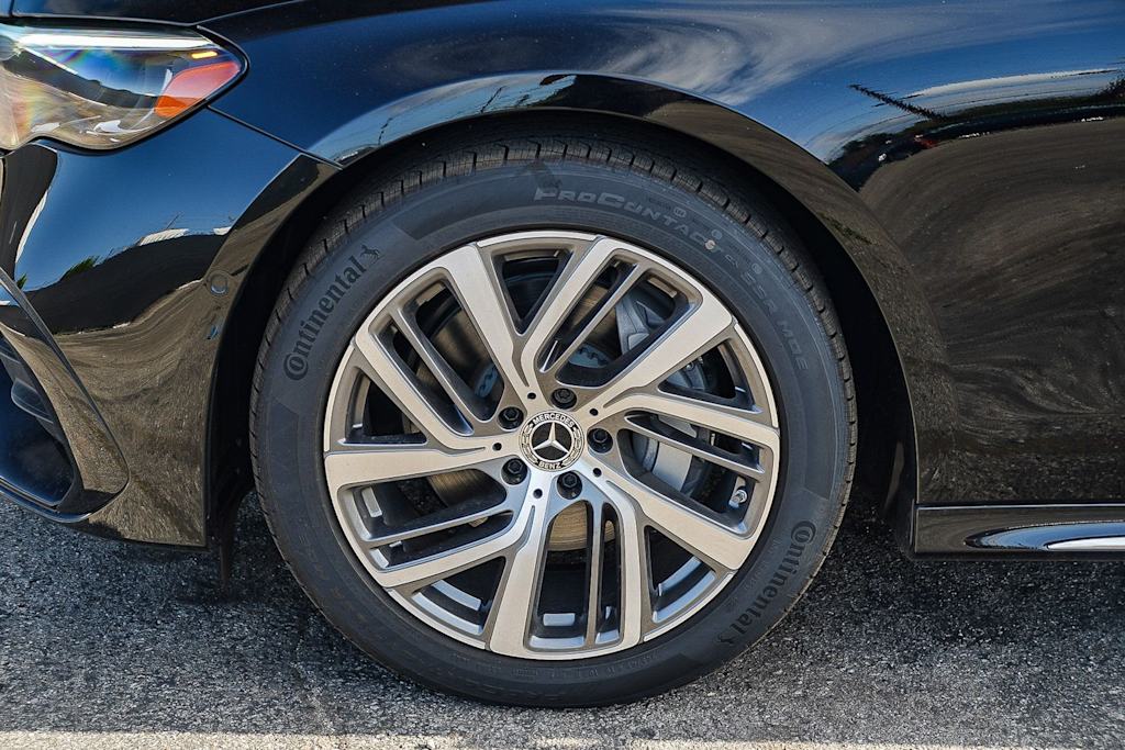 Thumbnail: 2026 Mercedes-Benz E-Class - 7