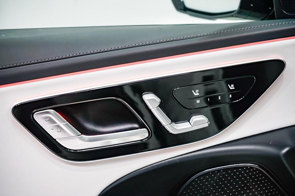 Thumbnail: 2026 Mercedes-Benz E-Class - 23