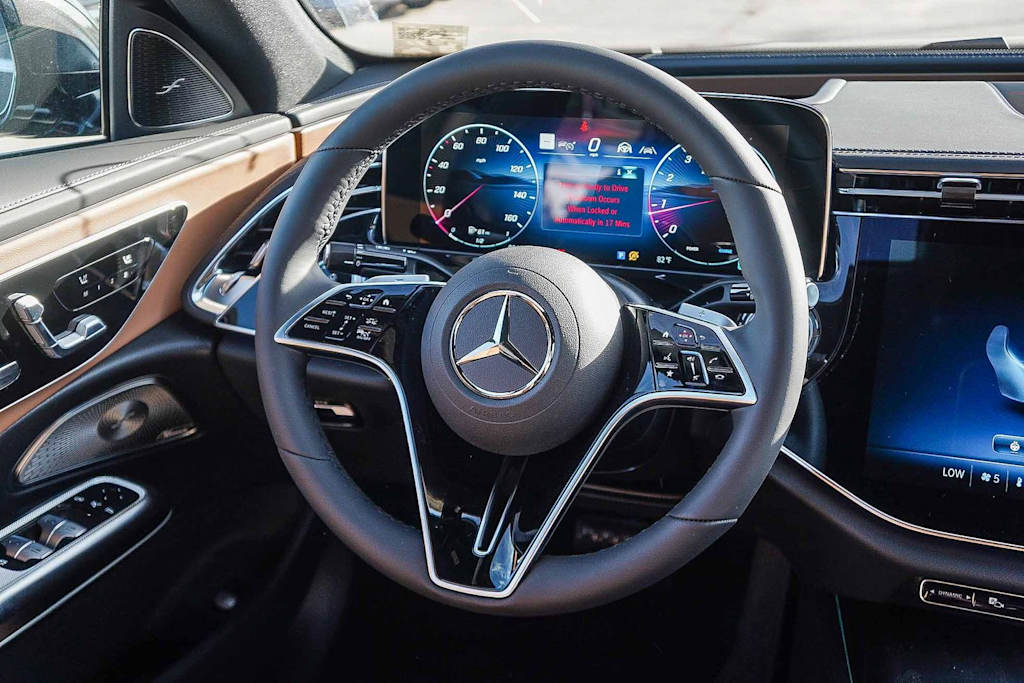 Thumbnail: 2026 Mercedes-Benz E-Class - 9
