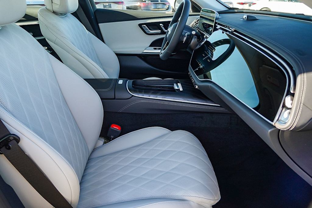 Thumbnail: 2026 Mercedes-Benz E-Class - 10