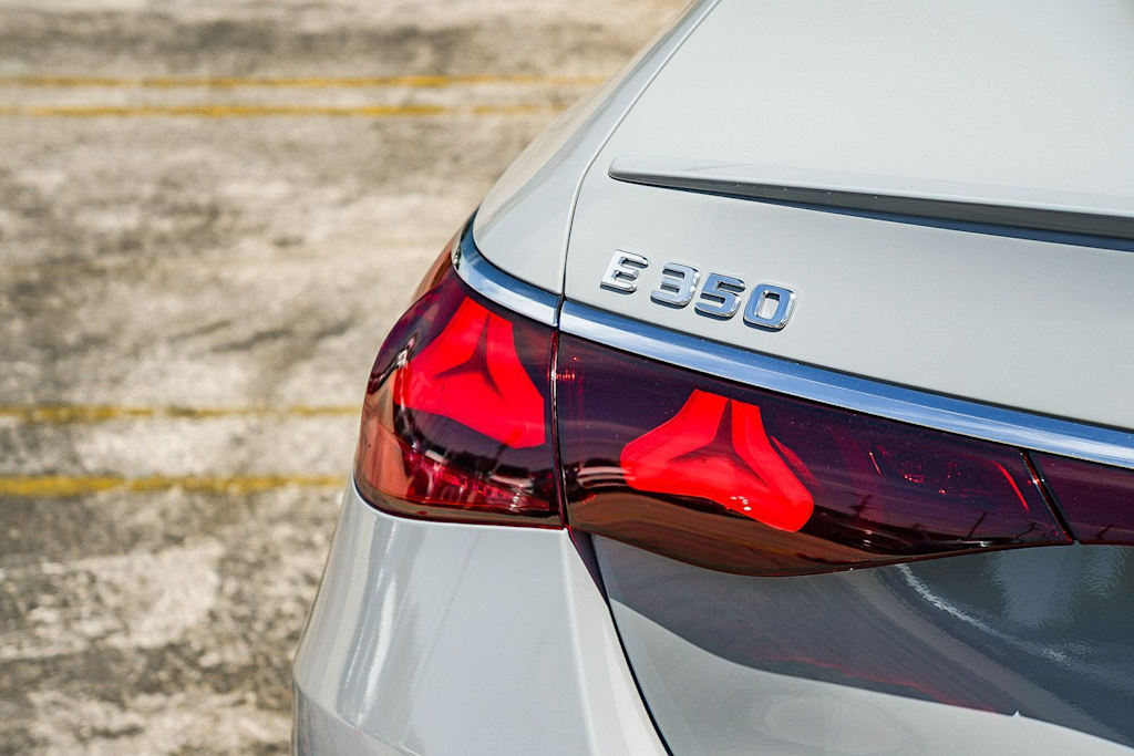 Thumbnail: 2026 Mercedes-Benz E-Class - 18