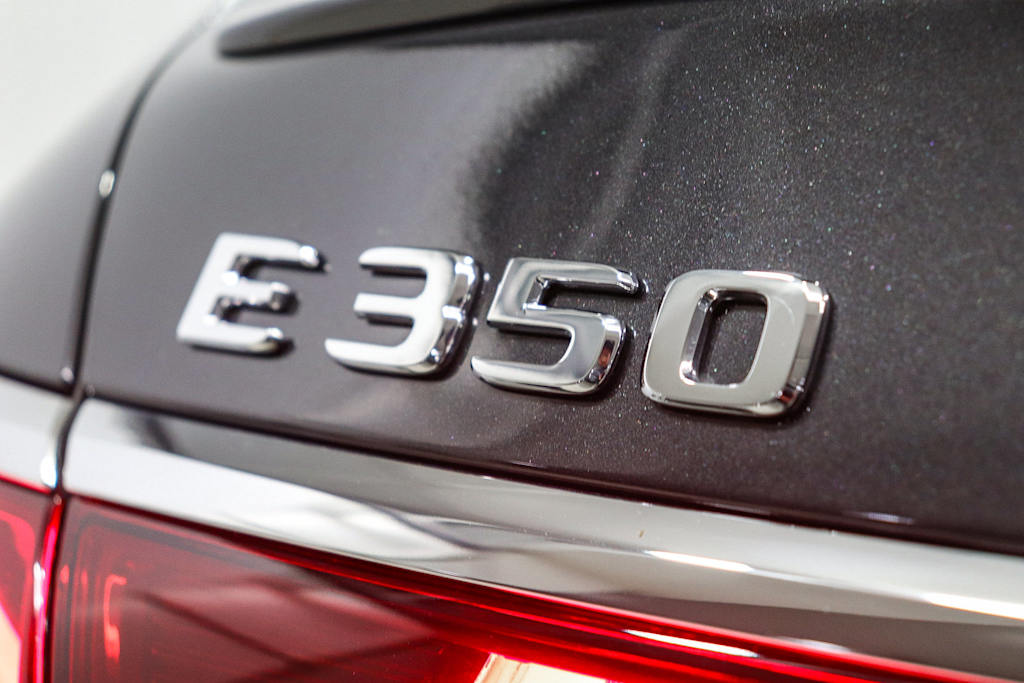 Thumbnail: 2026 Mercedes-Benz E-Class - 5
