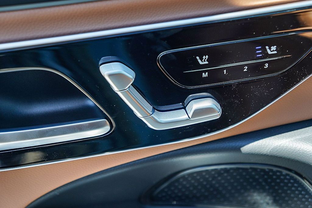 Thumbnail: 2026 Mercedes-Benz E-Class - 24