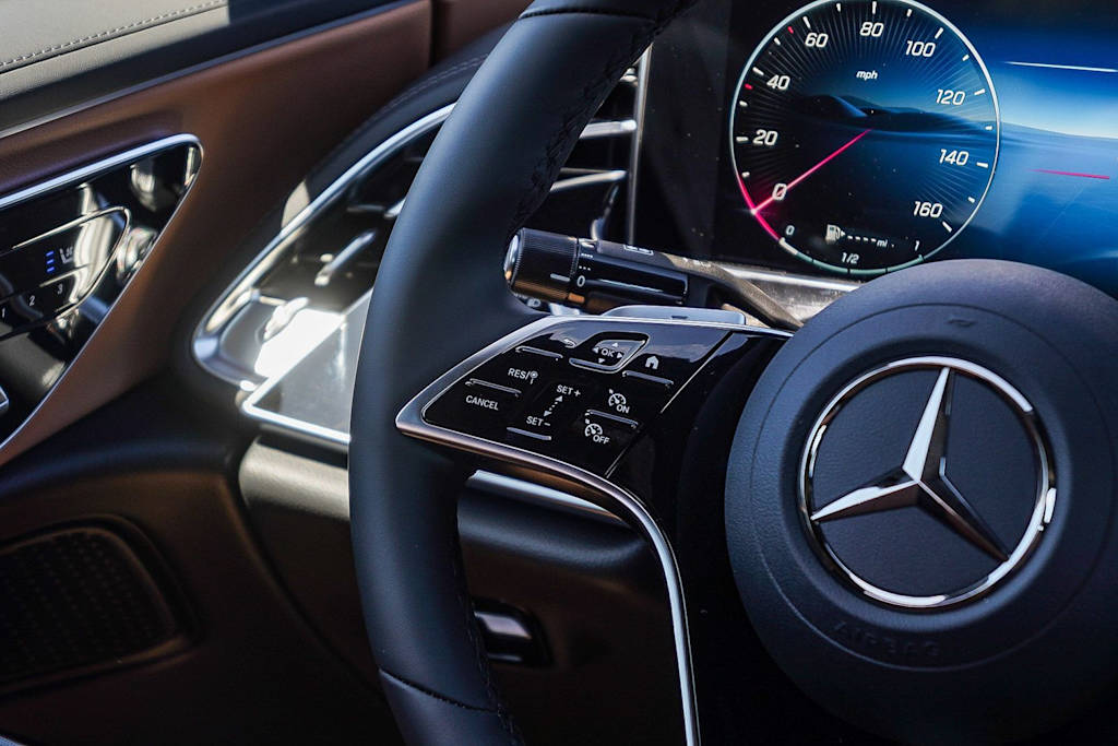 Thumbnail: 2026 Mercedes-Benz E-Class - 21