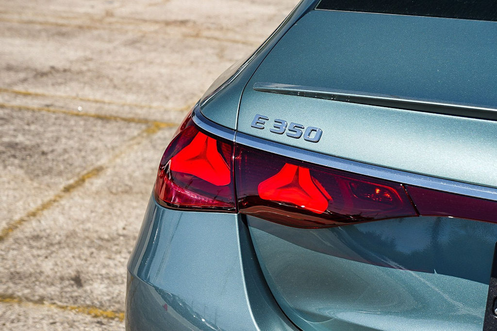 Thumbnail: 2026 Mercedes-Benz E-Class - 17
