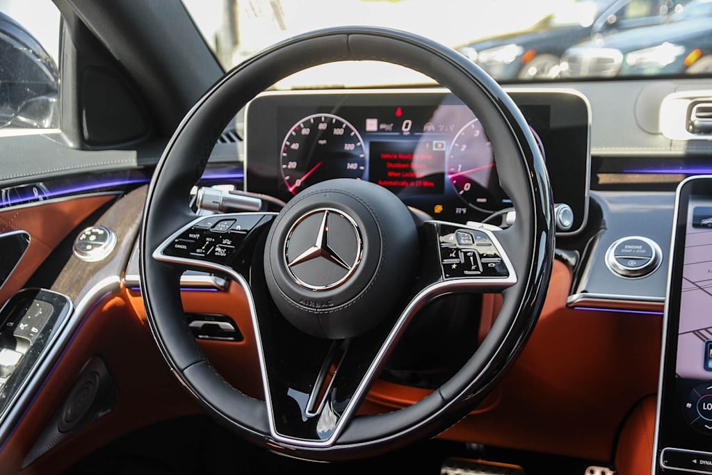 Thumbnail: 2026 Mercedes-Benz E-Class - 9