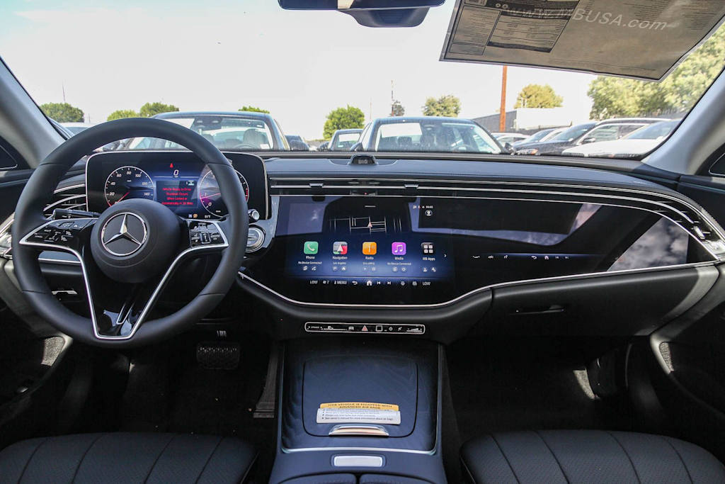 Thumbnail: 2026 Mercedes-Benz E-Class - 2