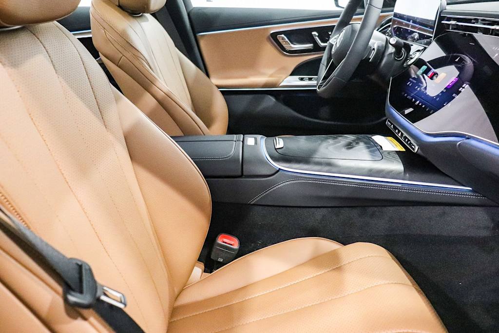 Thumbnail: 2026 Mercedes-Benz E-Class - 9