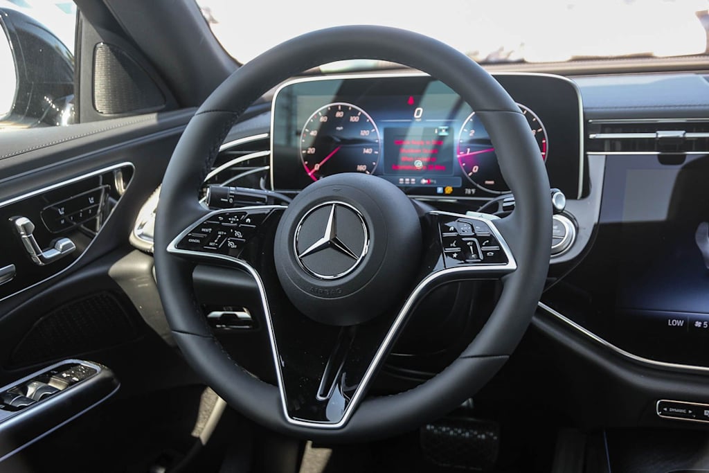 Thumbnail: 2026 Mercedes-Benz E-Class - 9