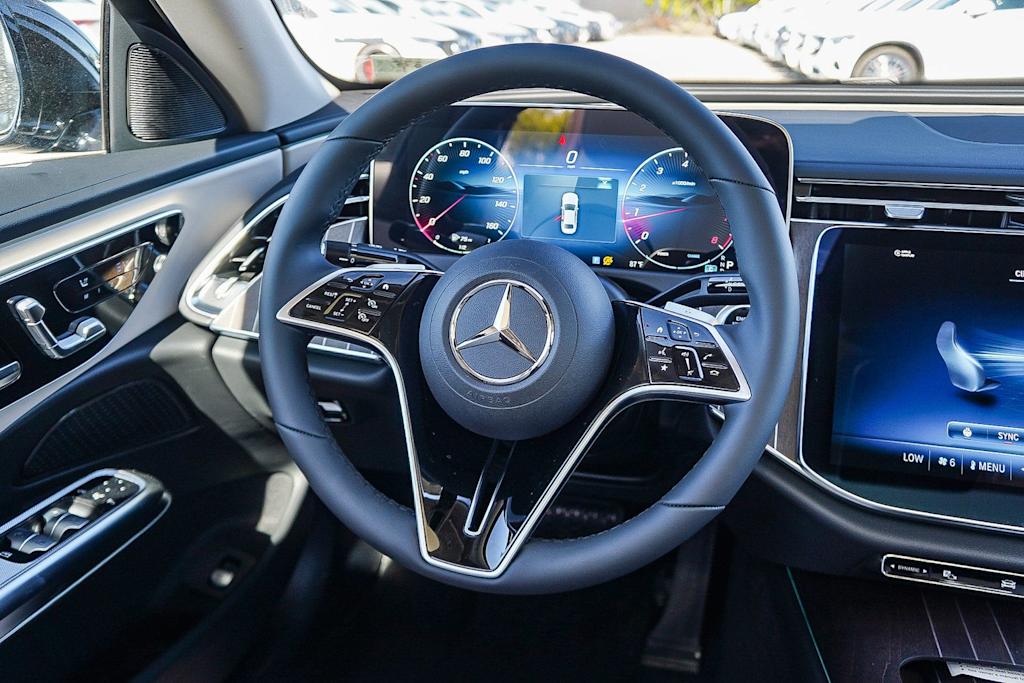 Thumbnail: 2026 Mercedes-Benz E-Class - 9
