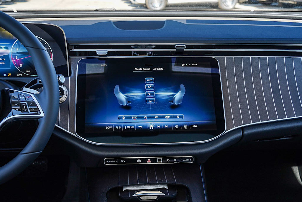 Thumbnail: 2026 Mercedes-Benz E-Class - 13