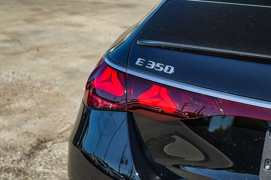 Thumbnail: 2026 Mercedes-Benz E-Class - 18