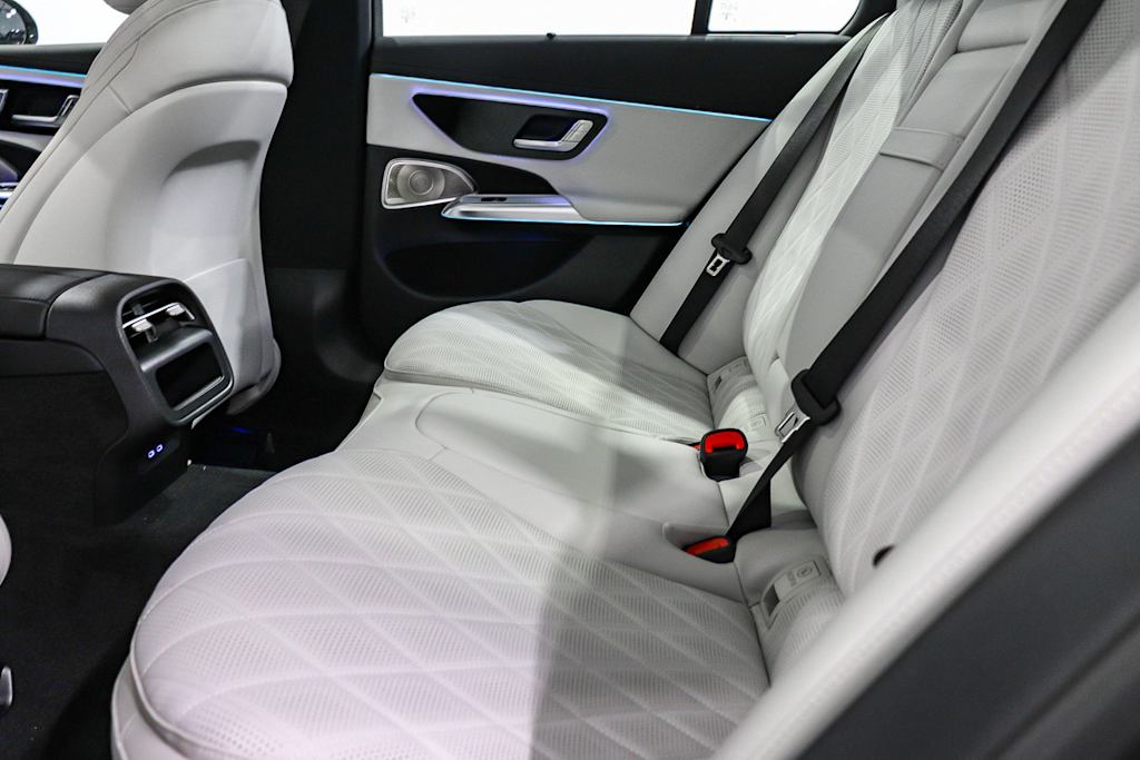 Thumbnail: 2026 Mercedes-Benz E-Class - 12