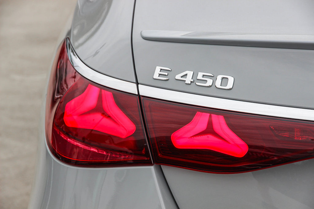 Thumbnail: 2026 Mercedes-Benz E-Class - 30