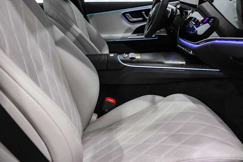 Thumbnail: 2026 Mercedes-Benz E-Class - 10