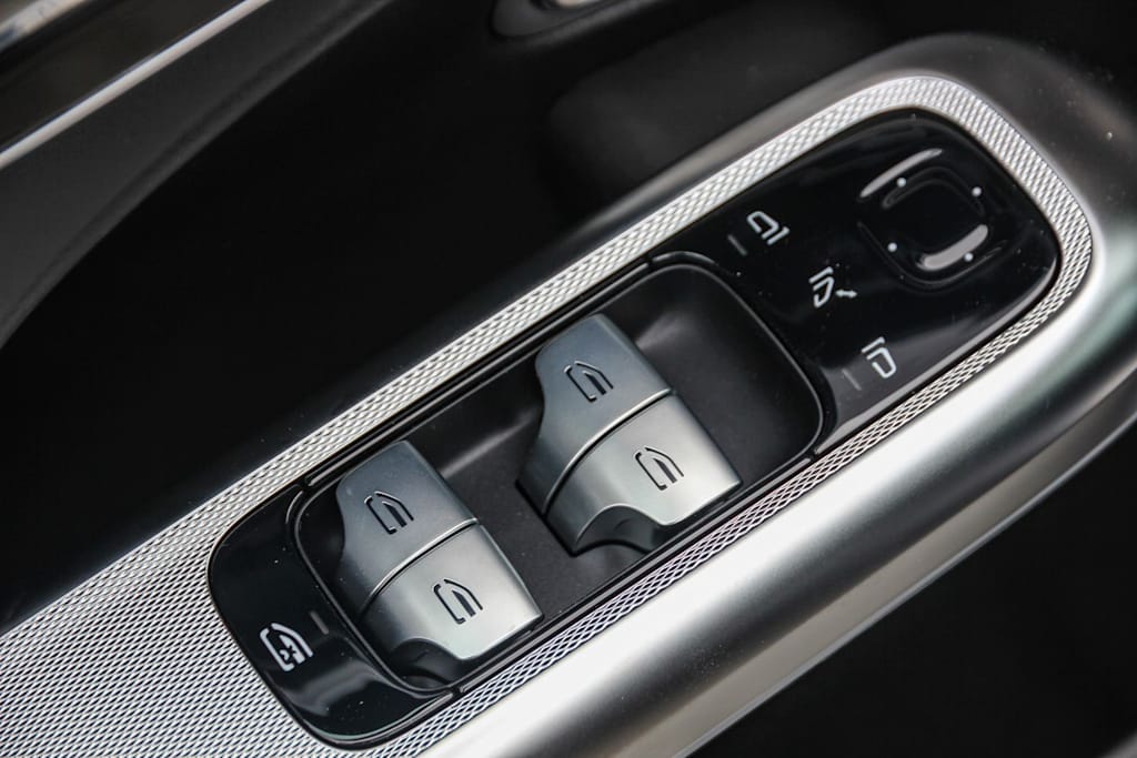 Thumbnail: 2026 Mercedes-Benz E-Class - 22