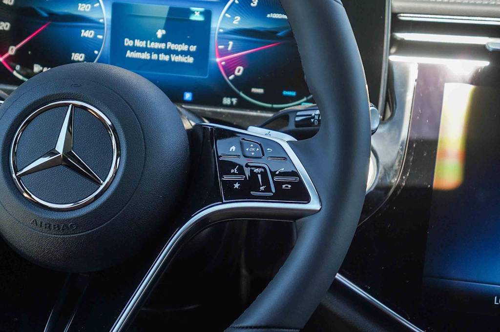 Thumbnail: 2026 Mercedes-Benz E-Class - 22