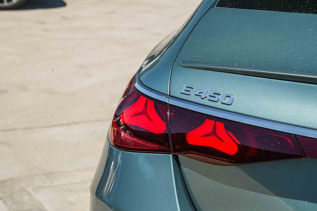 Thumbnail: 2026 Mercedes-Benz E-Class - 17