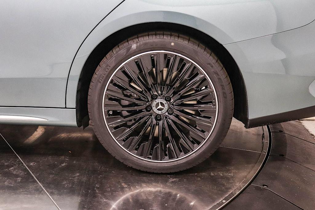 Thumbnail: 2027 Mercedes-Benz E-Class - 16