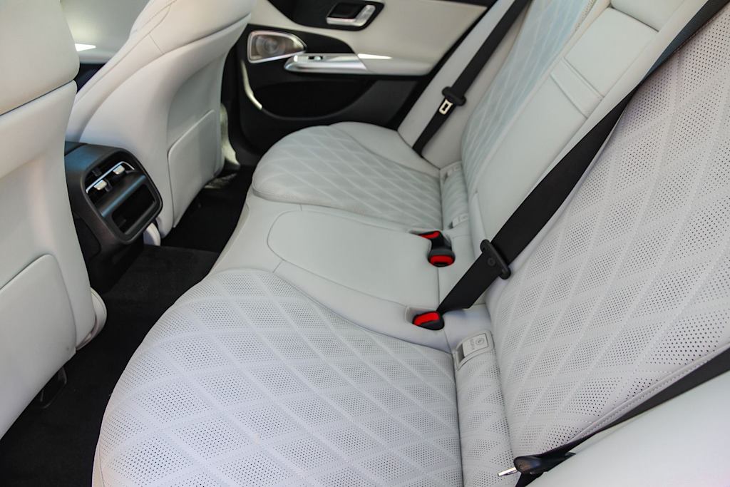 Thumbnail: 2026 Mercedes-Benz E-Class - 12