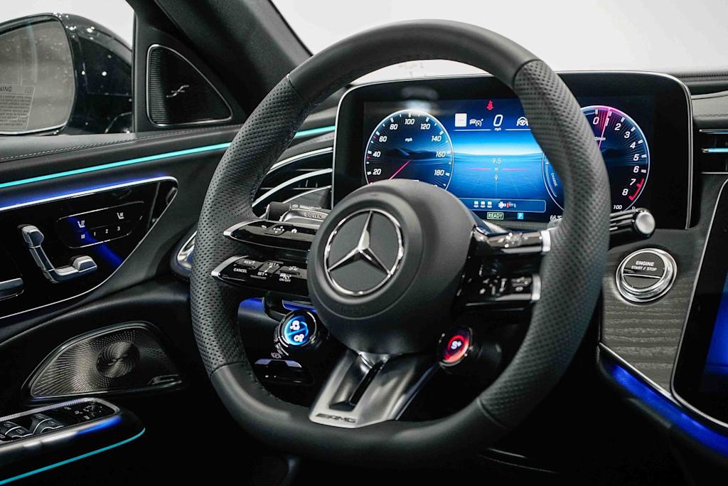 Thumbnail: 2026 Mercedes-Benz E-Class - 13