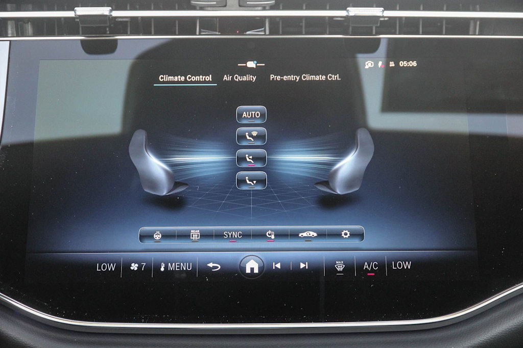 Thumbnail: 2026 Mercedes-Benz E-Class - 20