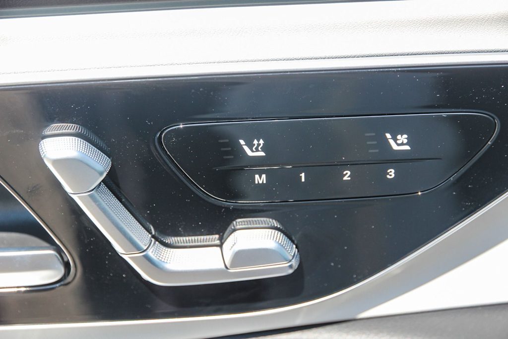 Thumbnail: 2026 Mercedes-Benz E-Class - 25